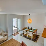 Condado * Пальс